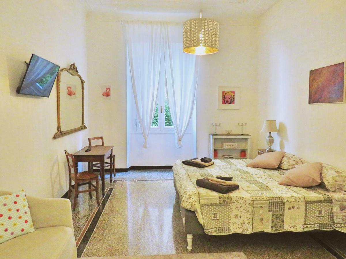 Central Chic Apartment Genoa Luaran gambar