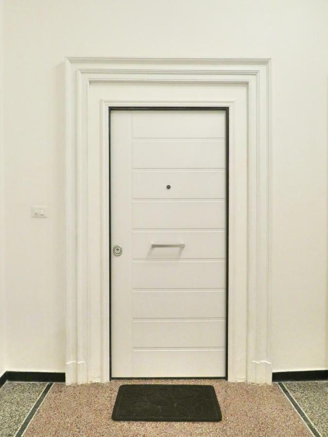 Central Chic Apartment Genoa Luaran gambar