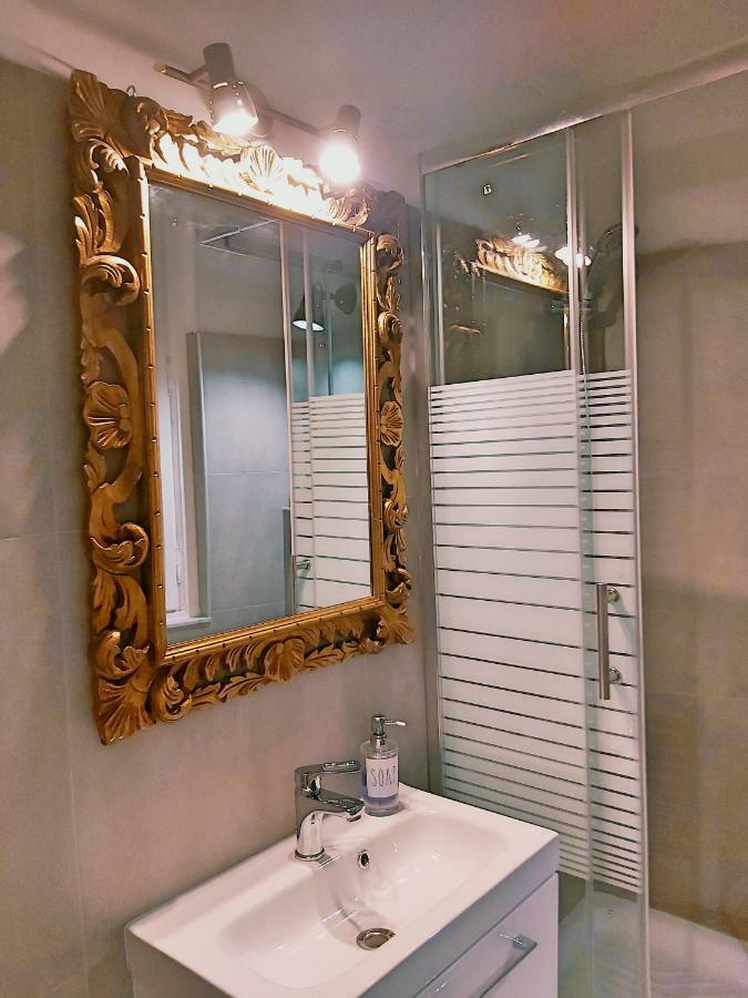 Central Chic Apartment Genoa Luaran gambar