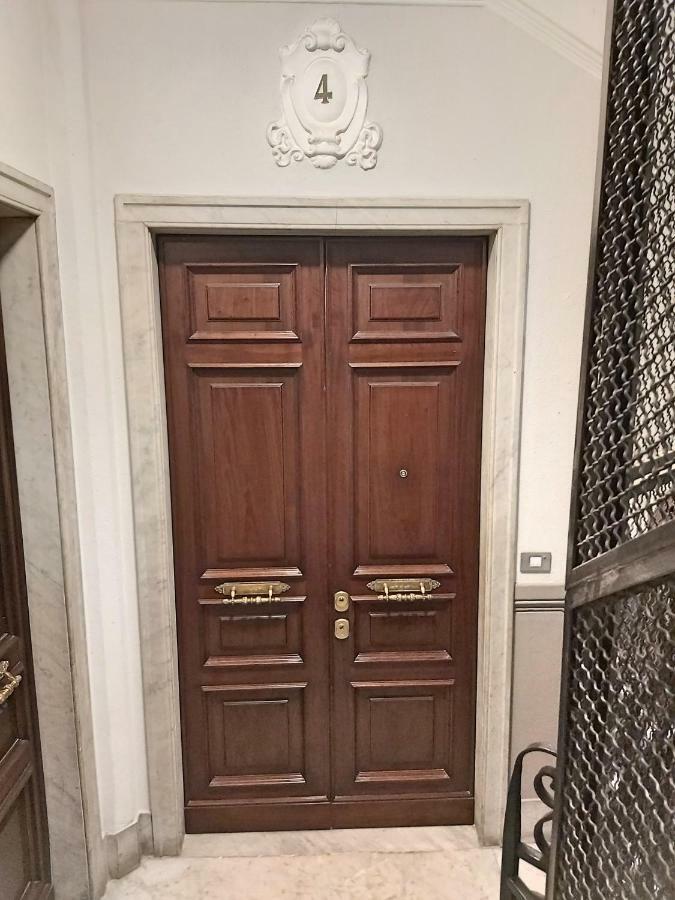Central Chic Apartment Genoa Luaran gambar